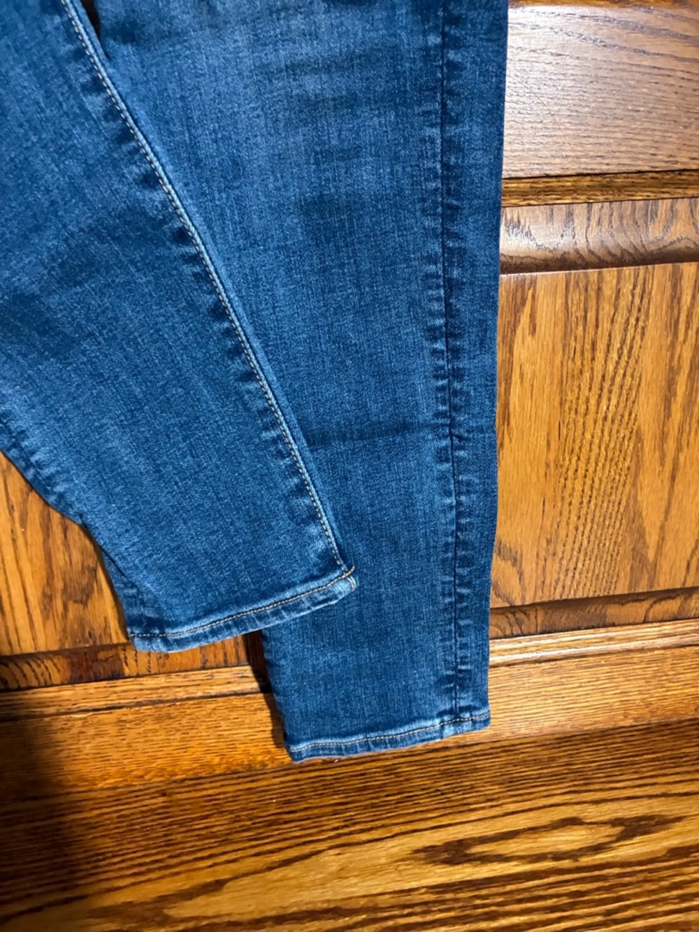American Eagle Outfitters Skinny Jeans in Dark Blue - Picture 2 of 8